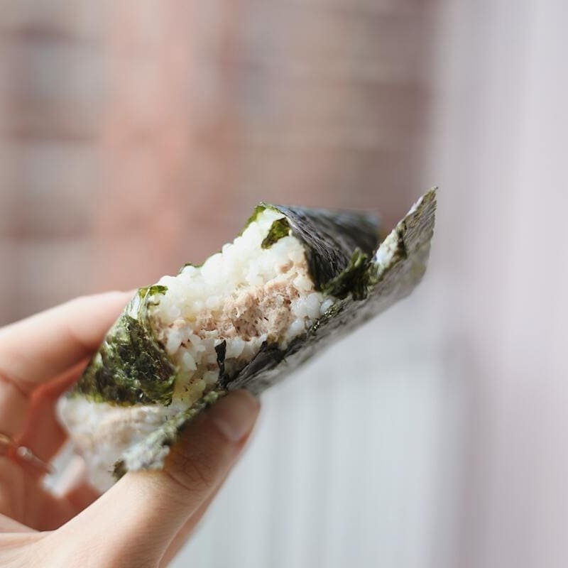 Kokimo Food - A tropa do onigiri de atum com maionese! 🐟😎 Venha conhecer  a casa de onigiri! 😊 📍 Rua da Glória, 280 - na Galeria Legal - box (08 e